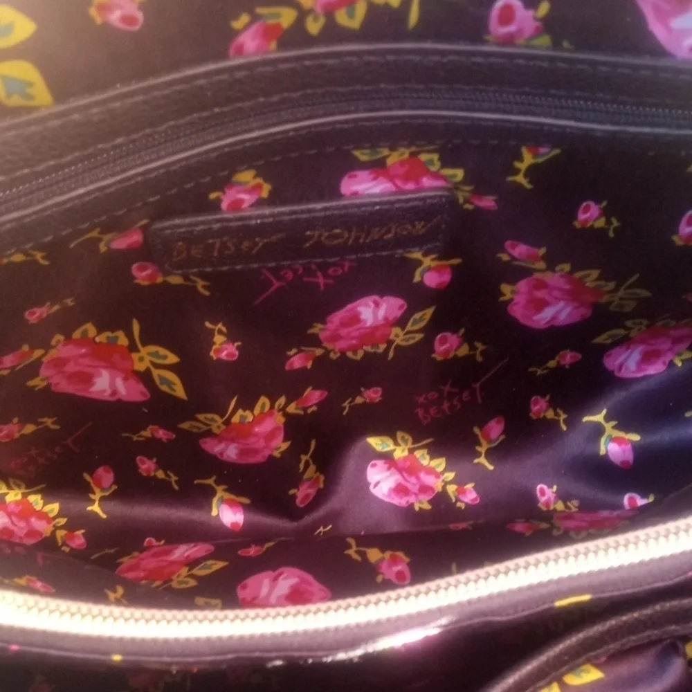 Betsey Johnson guc call